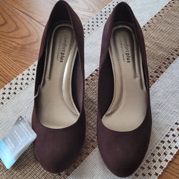 Comfort Plus Shoes - Suede Pumps NWT